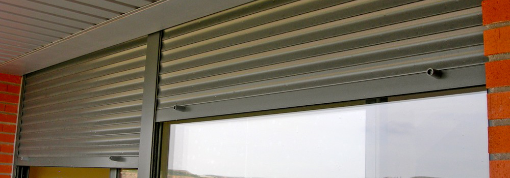 Ventanas de aluminio con persiana – TBP